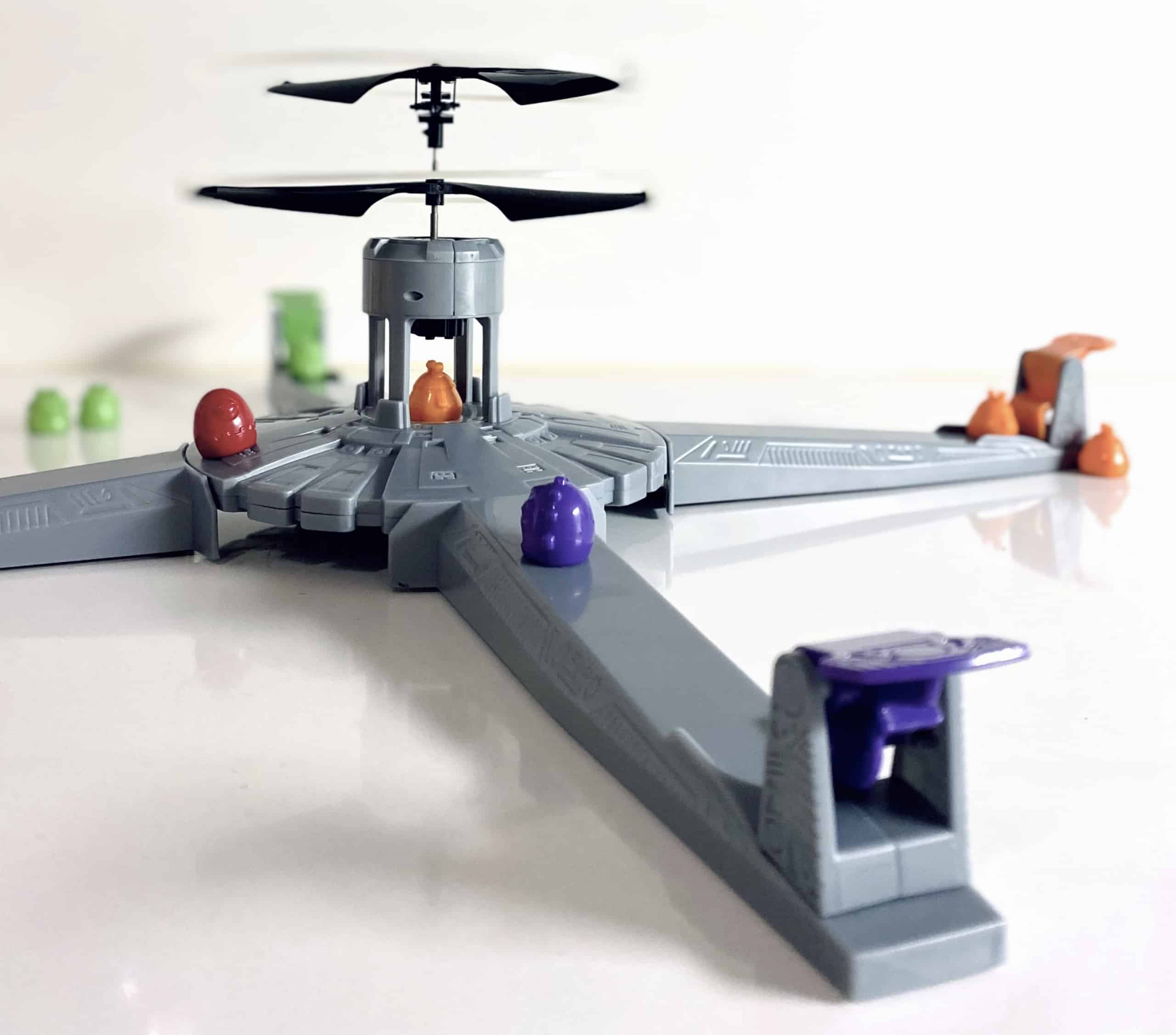 Drone Homen pelilauta ja drone
