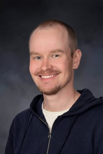 Sampsa Ritvasen studiomuotokuva