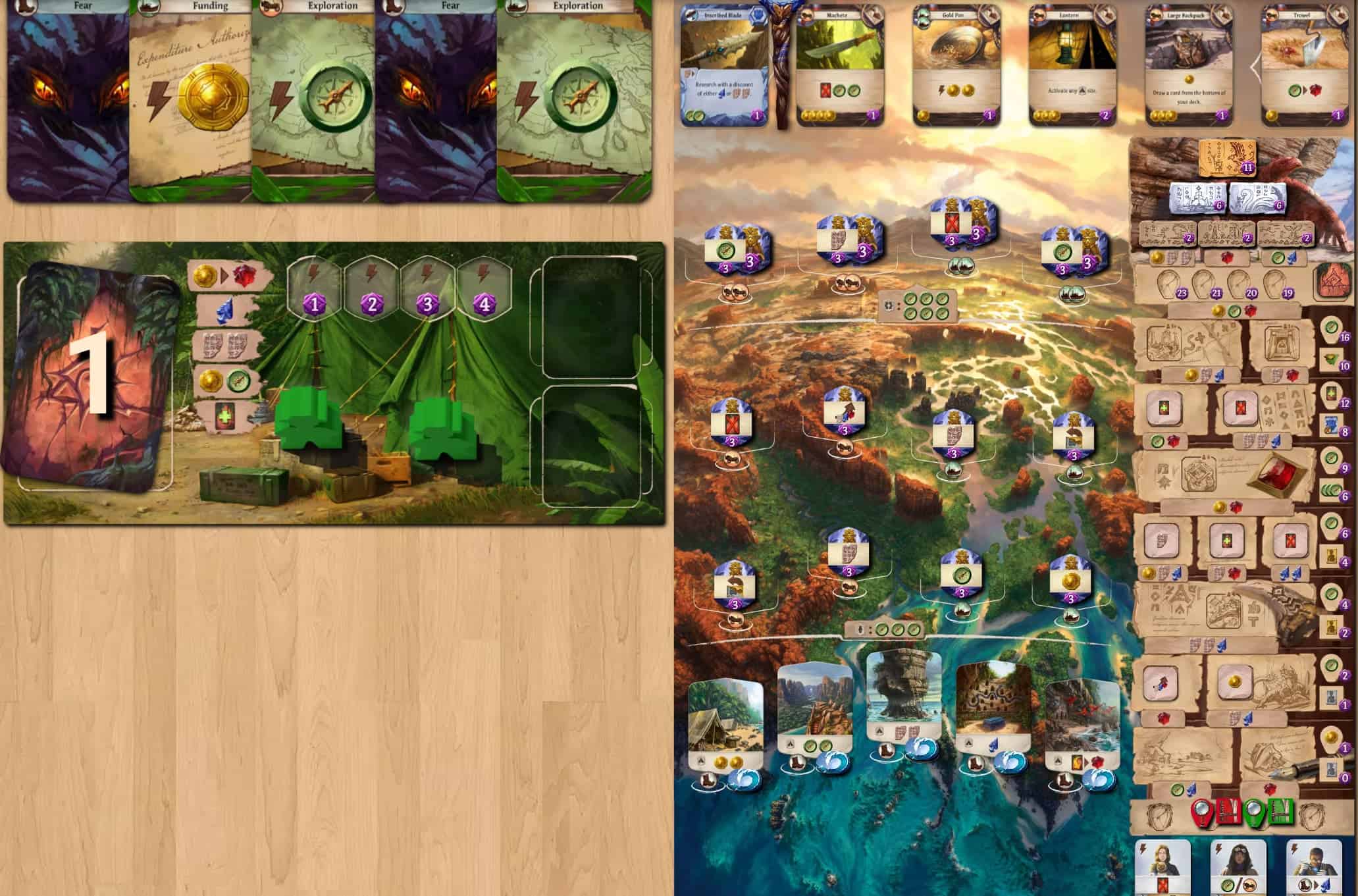 Ruutukaappaus BGA:n Arnakista. Pelin alkutilanne, jossa pelaajalla on kädessään kaksi kompassia, kaksi pelkoa ja yksi raha.