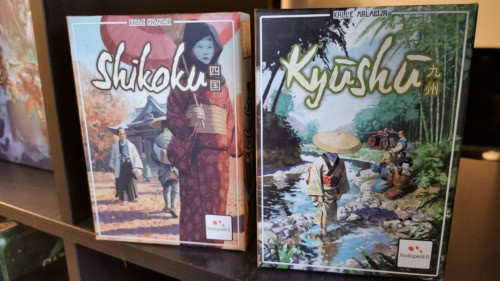 Kyūshū ja Shikoku kirjahyllyssä.